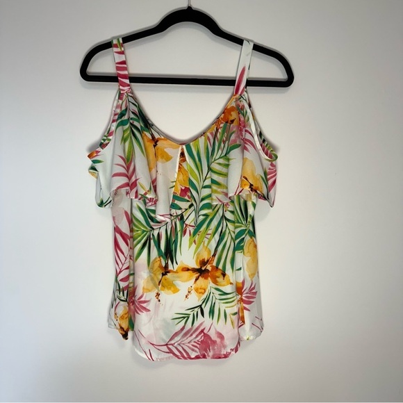 New York & Company Tops - New York & Company Floral Flutter Sleeve Blouse Size L